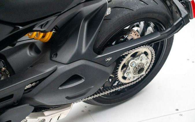 2024 Ducati Diavel V4 Black