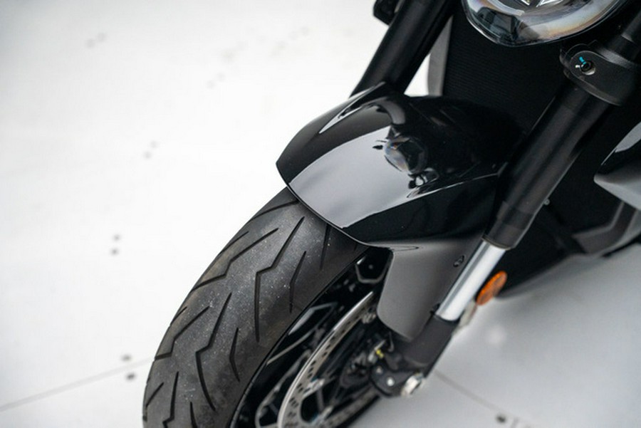 2024 Ducati Diavel V4 Black