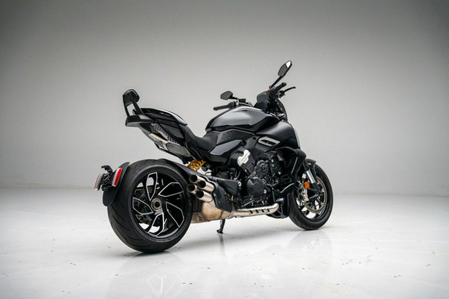 2024 Ducati Diavel V4 Black