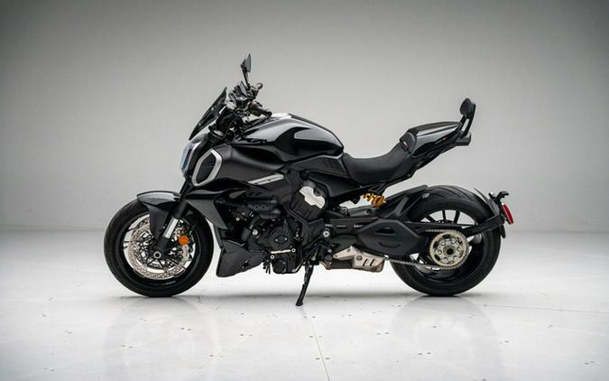 2024 Ducati Diavel V4 Black