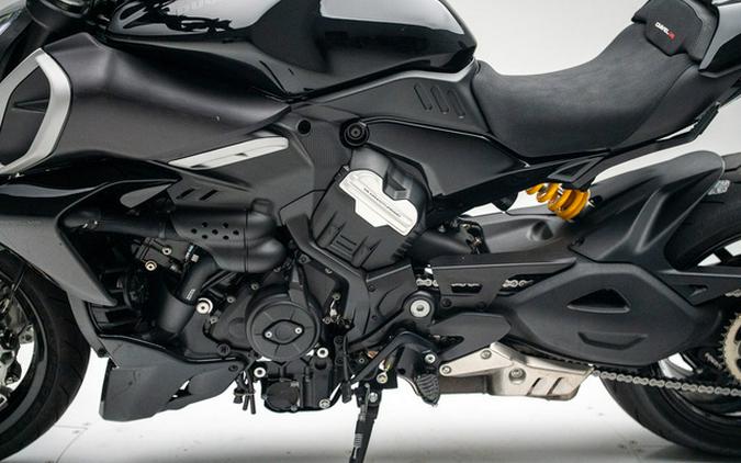 2024 Ducati Diavel V4 Black