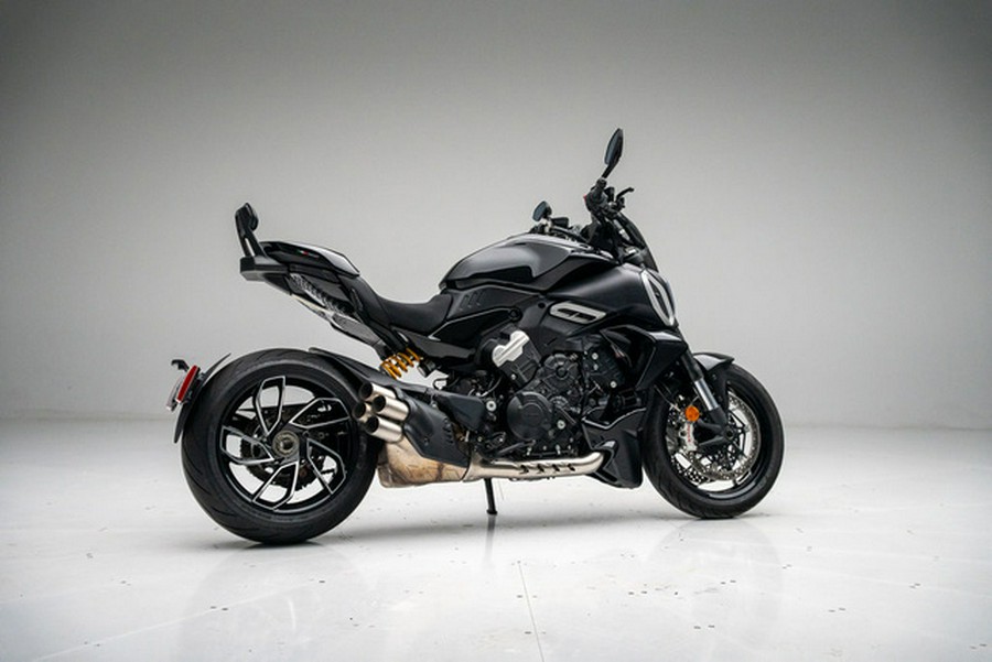 2024 Ducati Diavel V4 Black