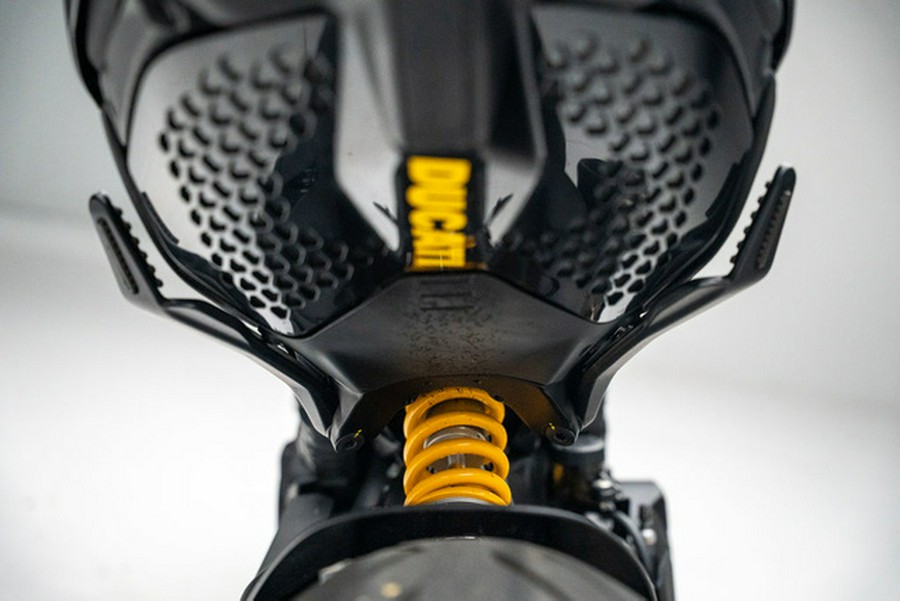 2024 Ducati Diavel V4 Black