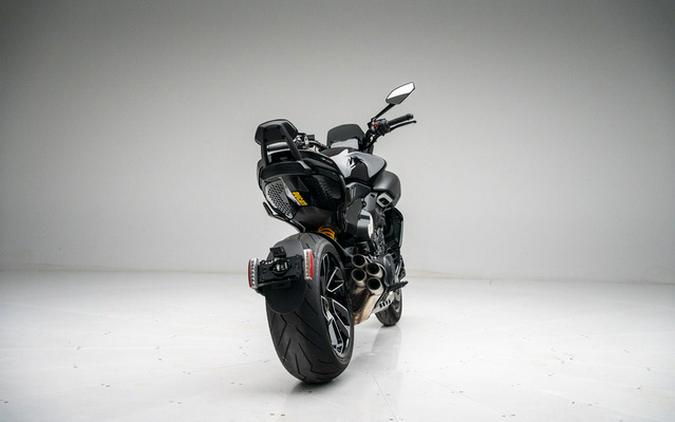 2024 Ducati Diavel V4 Black