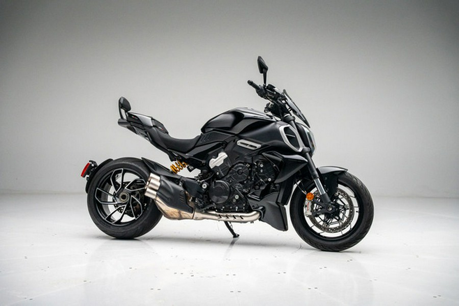 2024 Ducati Diavel V4 Black