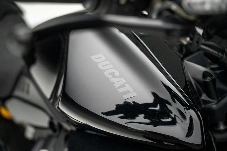 2024 Ducati Diavel V4 Black
