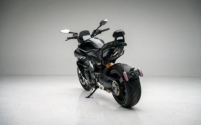 2024 Ducati Diavel V4 Black