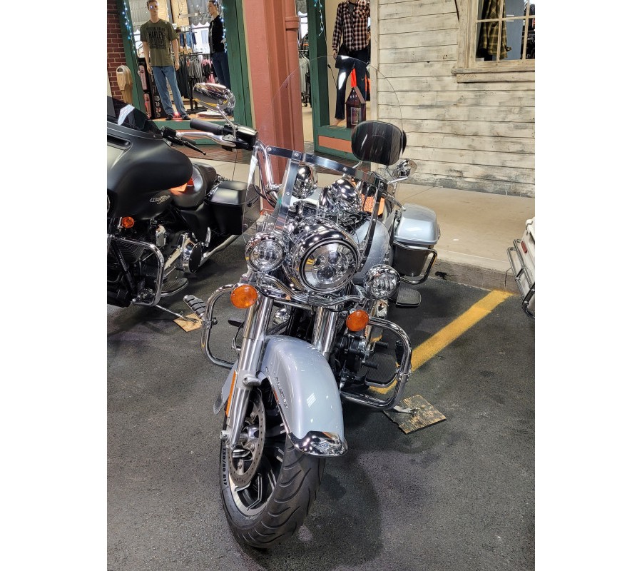 2019 HarleyDavidson Road King Barracuda Silver for sale in DuBois, PA