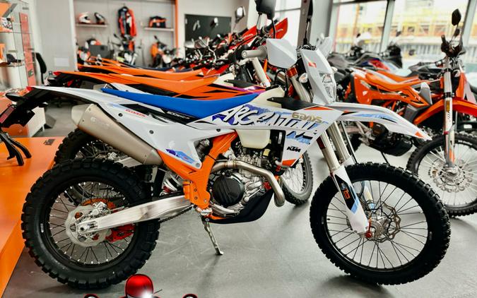 2024 KTM 500 EXC-F Six Days First Look [Fast Facts]