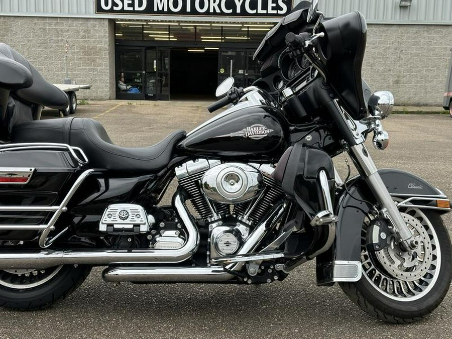 2013 Harley-Davidson® FLHTC - Electra Glide® Classic