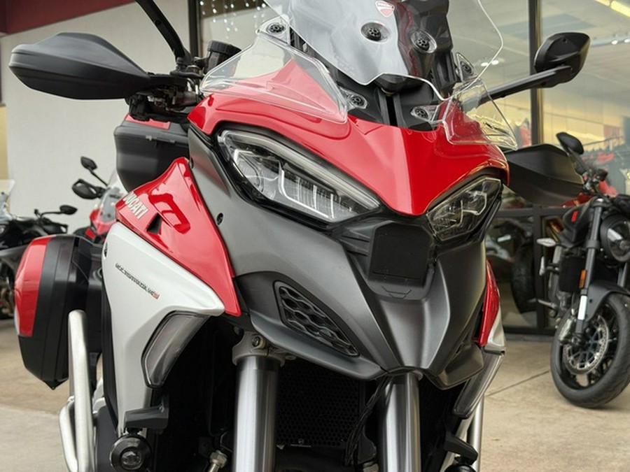 2021 Ducati Multistrada V4S Ducati Red / Alloy Wheels