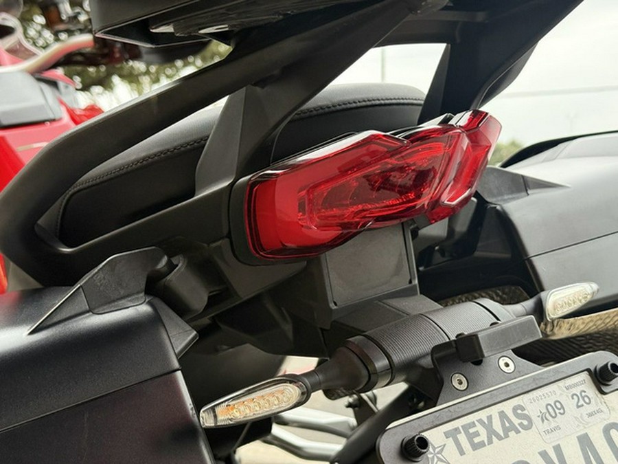 2021 Ducati Multistrada V4S Ducati Red / Alloy Wheels