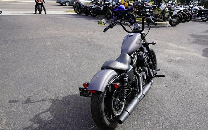 2017 Harley-Davidson Sportster Iron 883