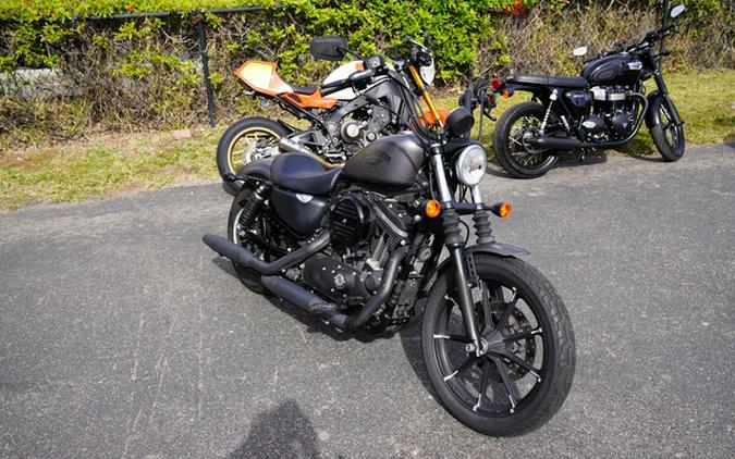 2017 Harley-Davidson Sportster Iron 883