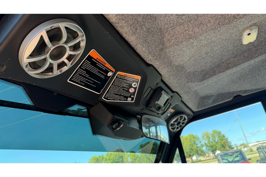 2022 DEFENDER MAX LIMITED HD10 - Can-Am