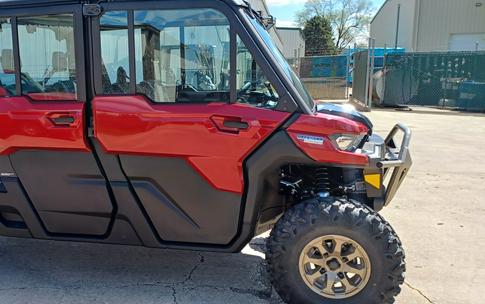 2024 Can-Am™ Defender MAX Limited HD10