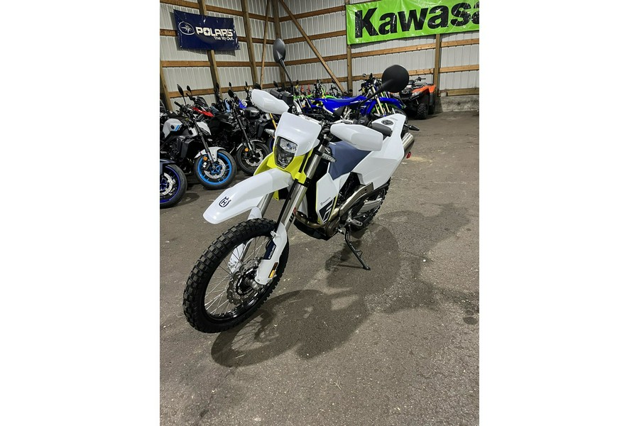 2027 701 ENDURO - Husqvarna