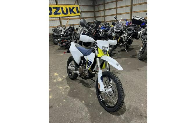2027 701 ENDURO - Husqvarna