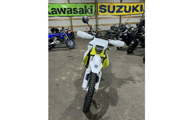 2027 701 ENDURO - Husqvarna