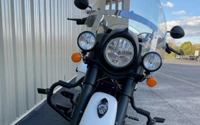 2019 Indian Motorcycle® Springfield® Dark Horse® White Smoke