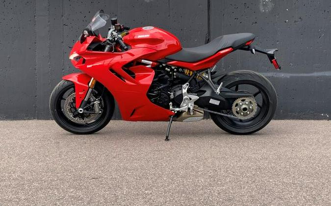 2024 Ducati Supersport 950 Red