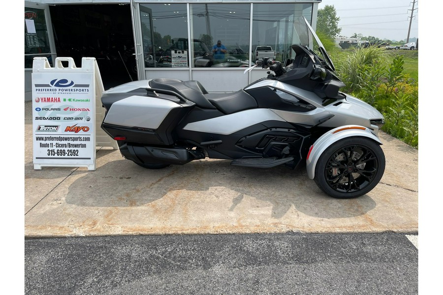 2023 Can-Am Spyder RT Hyper Silver