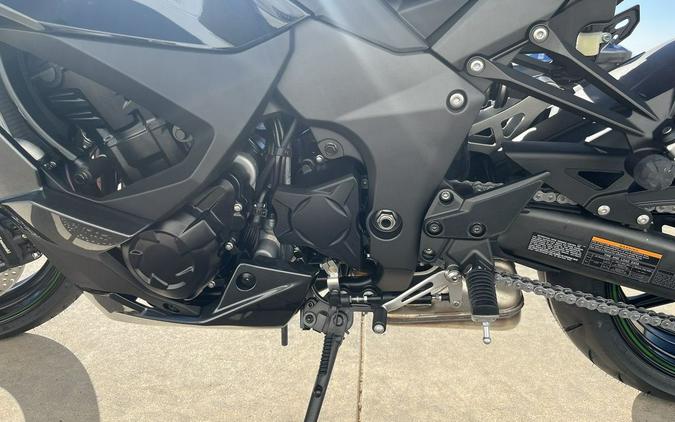 2025 Kawasaki Ninja® 1100SX ABS