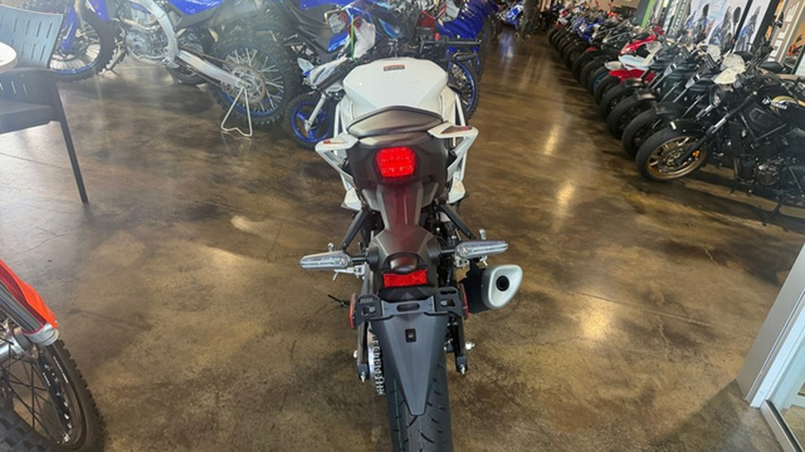 2026 Yamaha YZF R3