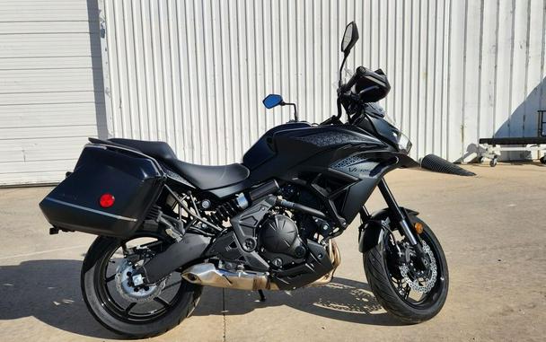 2022 Kawasaki Versys 650 LT Review [17 Fast Facts]