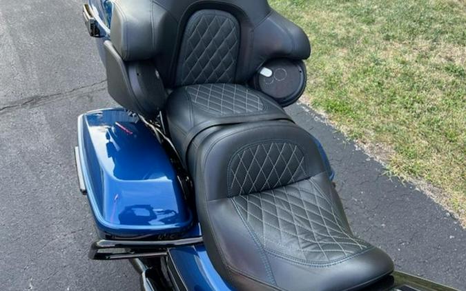 2022 Harley-Davidson® FLTRK - Road Glide® Limited