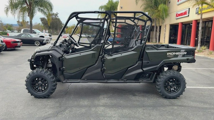 2025 Honda Pioneer 1000-6 Deluxe Crew