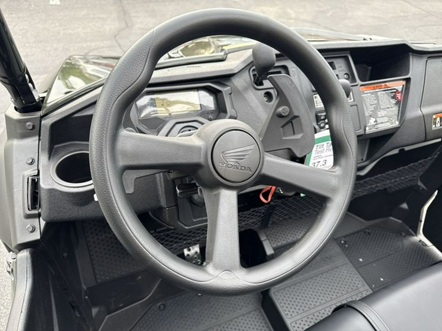 2025 Honda Pioneer 1000-6 Deluxe Crew