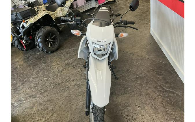 2025 XR™ 150L - Honda