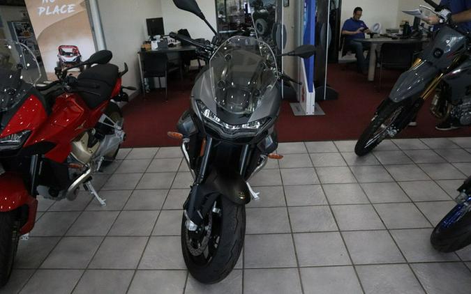 2026 Moto Guzzi V100