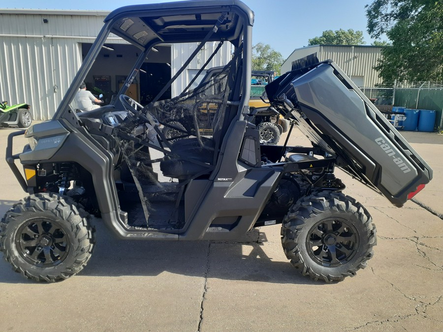 2024 Can-Am™ Defender XT HD10