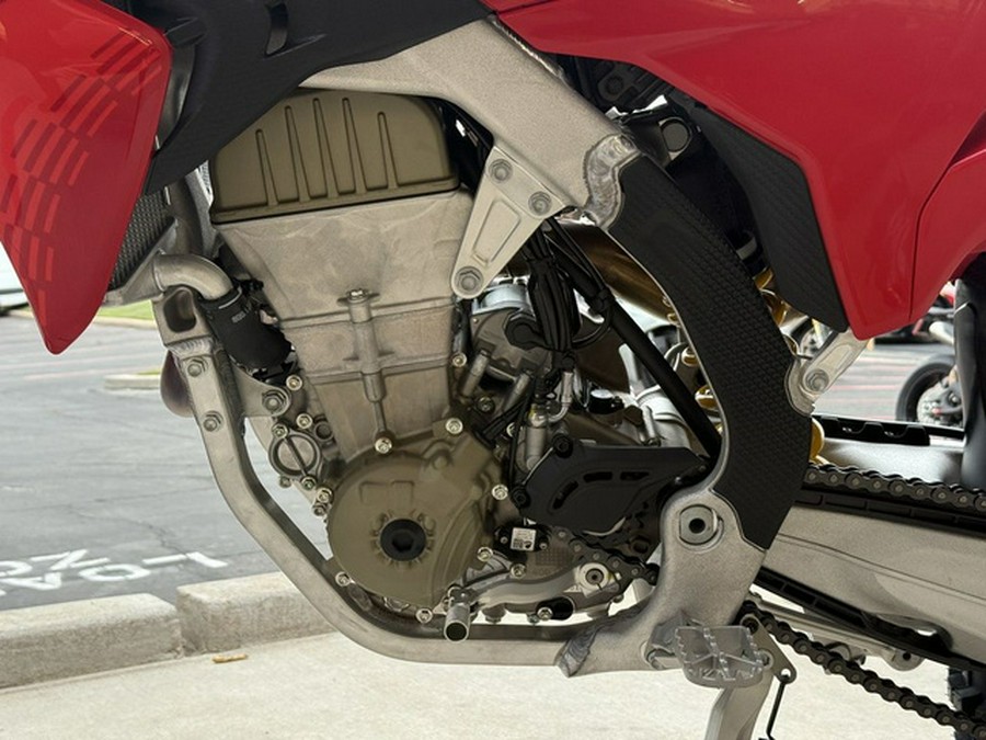 2026 Ducati Desmo450 EDX