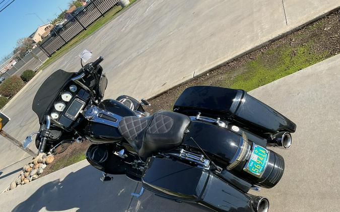 FLHXS 2017 Street Glide® Special