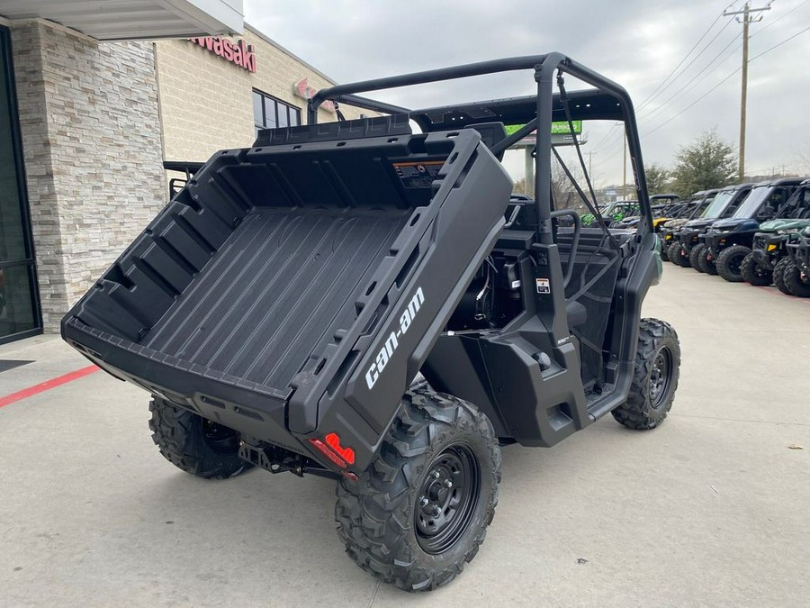 2026 Can-Am® Defender HD7