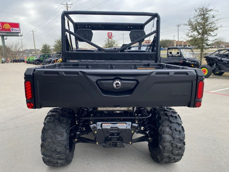 2026 Can-Am® Defender HD7