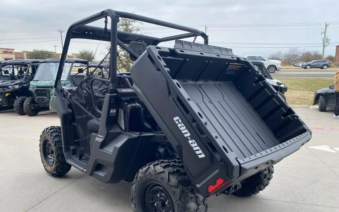 2026 Can-Am® Defender HD7