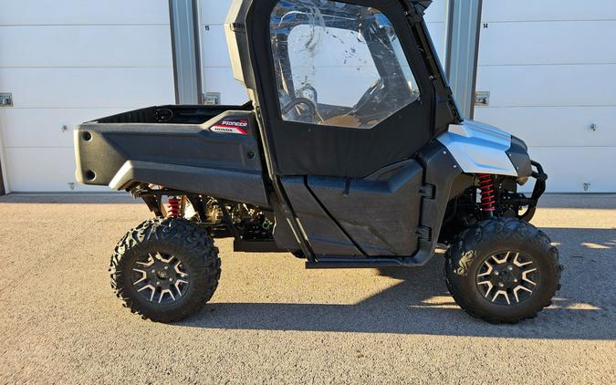 2020 Honda Pioneer 700 Deluxe