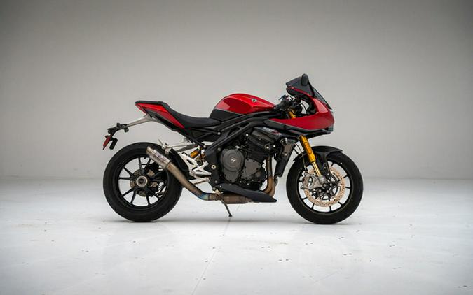 2023 Triumph Speed Triple 1200 RR Red Hopper Storm Grey