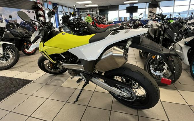 Husqvarna 701 SUPERMOTO
