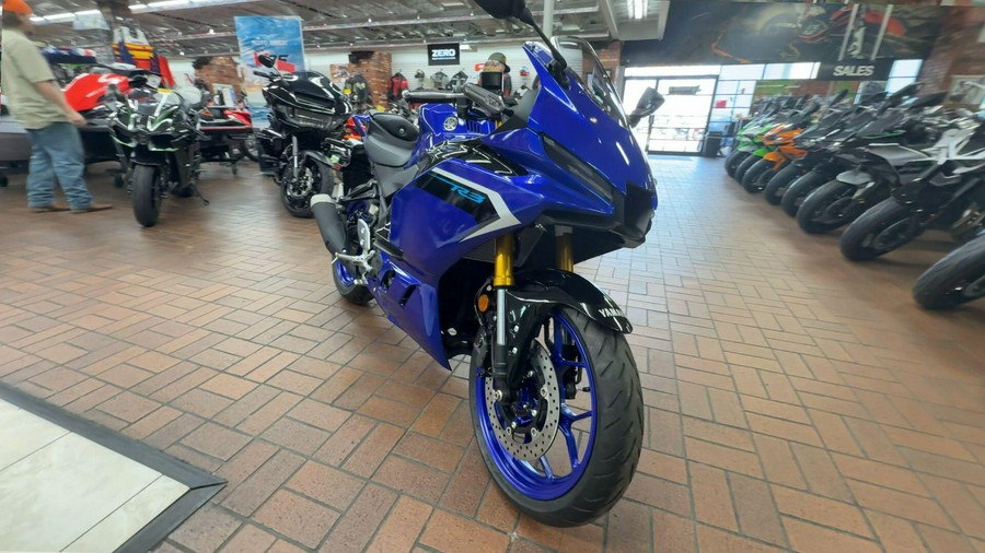 2025 Yamaha YZF R3 ABS