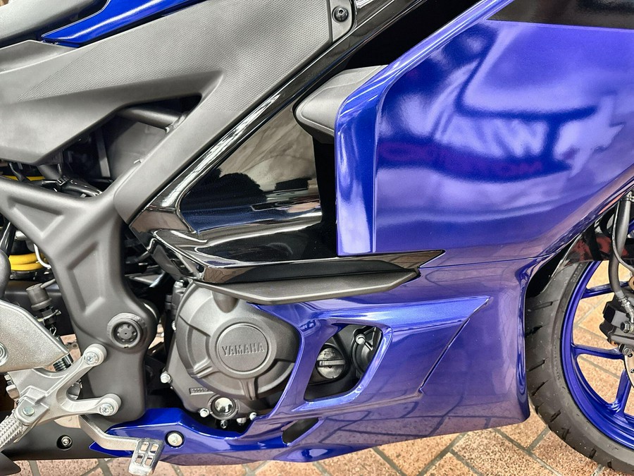 2025 Yamaha YZF R3 ABS