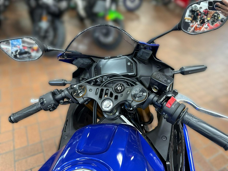 2025 Yamaha YZF R3 ABS