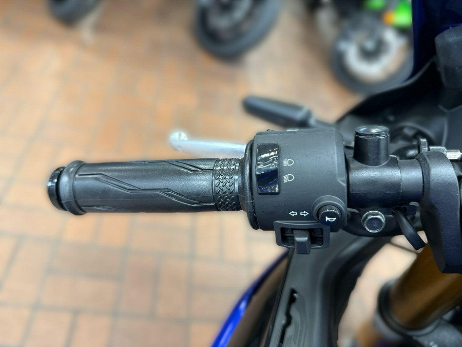 2025 Yamaha YZF R3 ABS