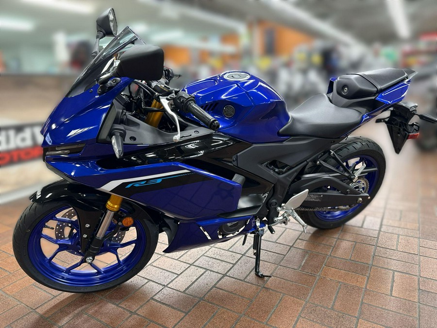 2025 Yamaha YZF R3 ABS