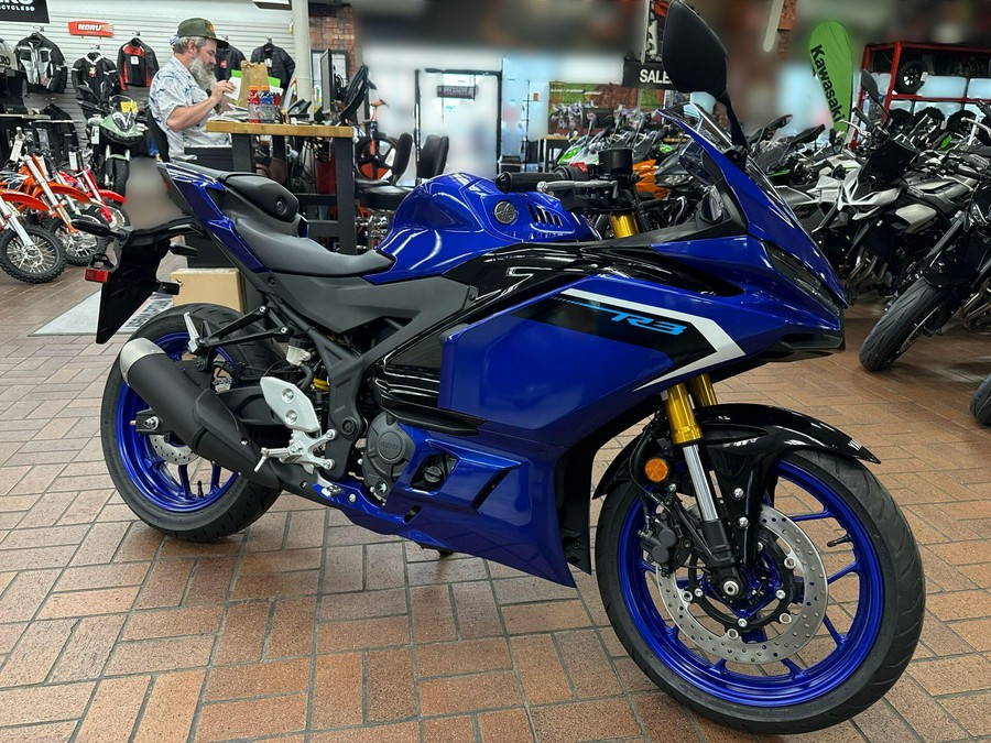 2025 Yamaha YZF R3 ABS