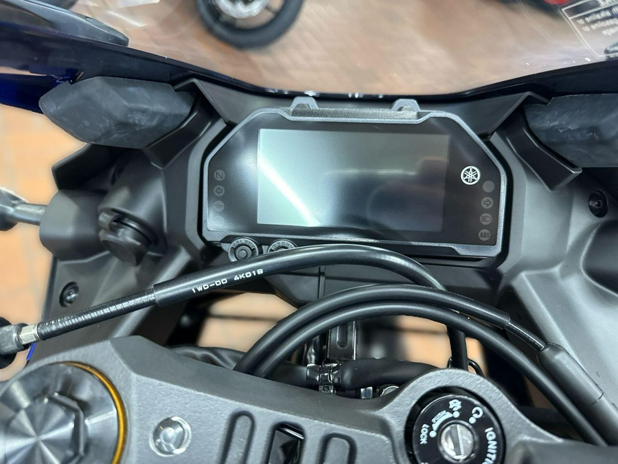 2025 Yamaha YZF R3 ABS